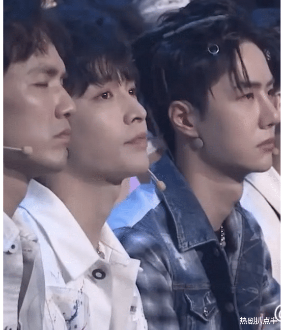 王一博|张艺兴王一博同框，王一博法令纹深脸似硅胶，张艺兴靠原装脸取胜