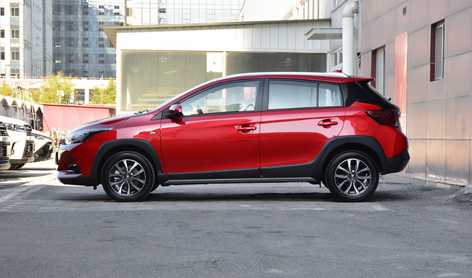 大众汽车|7万就能买的“小钢炮”，百公里油耗5.2升，家用代步就这么选