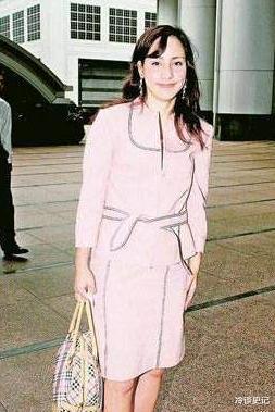 李泽钜■李嘉诚低调的儿媳妇:李泽钜对她疯狂追求,为李家改名、生4子