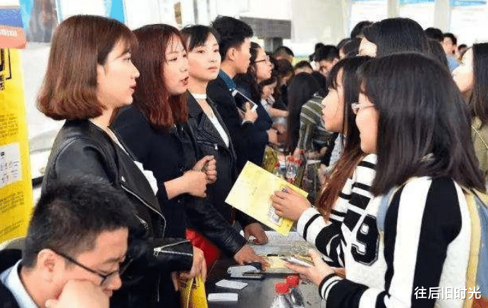 【】年轻人混的再差也不要做这几类工作，否则只会越来越糟！