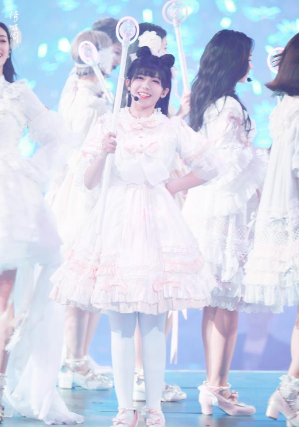 达拉崩吧|火箭少女101打破常规,大改《达拉崩吧》歌词,简直太上头了!