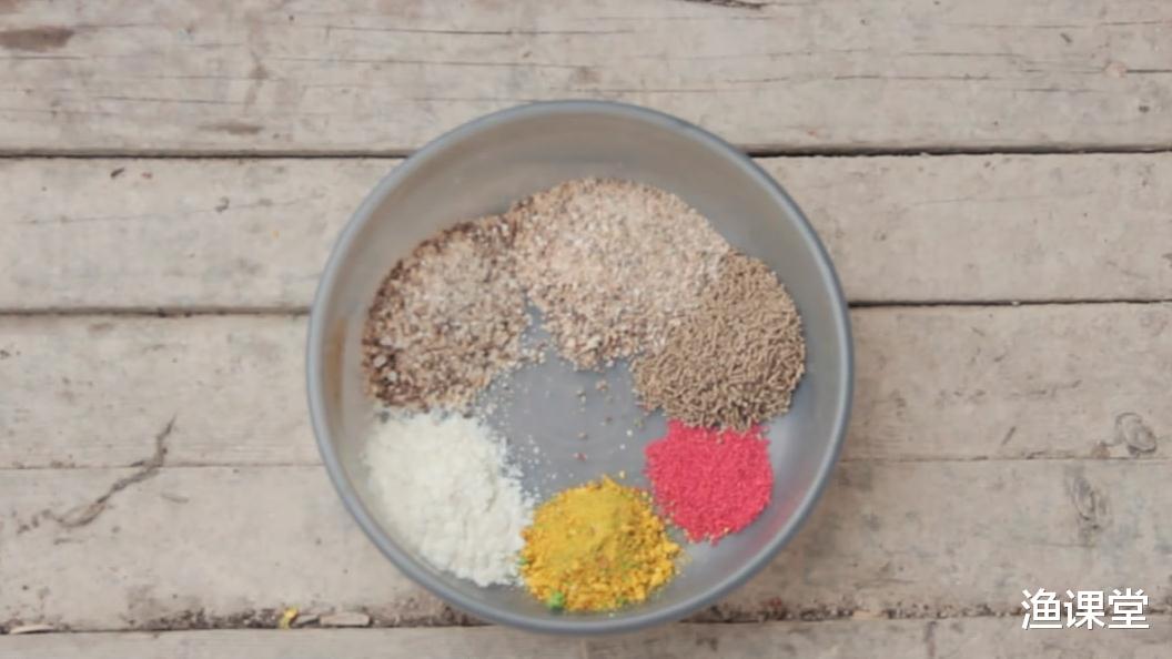 【】使用鱼饵的4大基本法则，理解并学会后，饵料这一关就算出师了