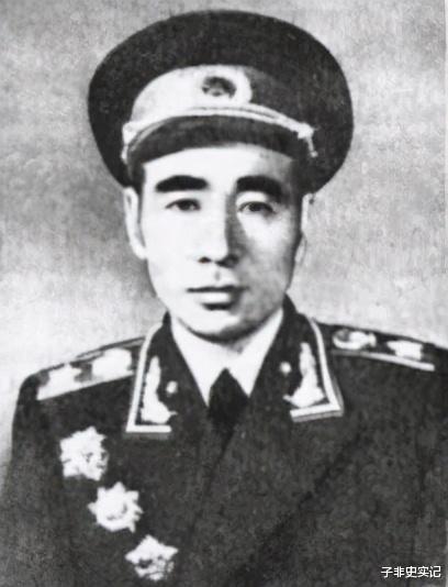 林彪|陈赓长期是林彪上司，首次接到受林彪指挥电报，一天没说话