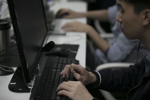 程序员■为什么程序员不自己写程序去卖，而要去公司上班领死工资呢？