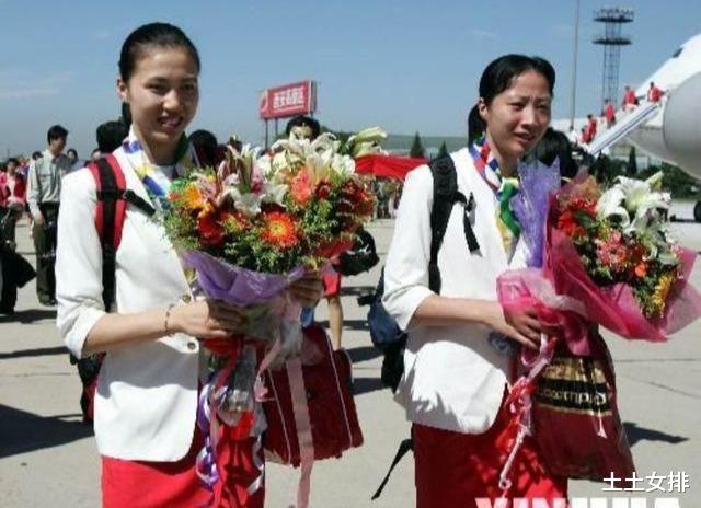 女排|女排拦网最强的三朝元老！发球独特，在替补席完成了世界冠军