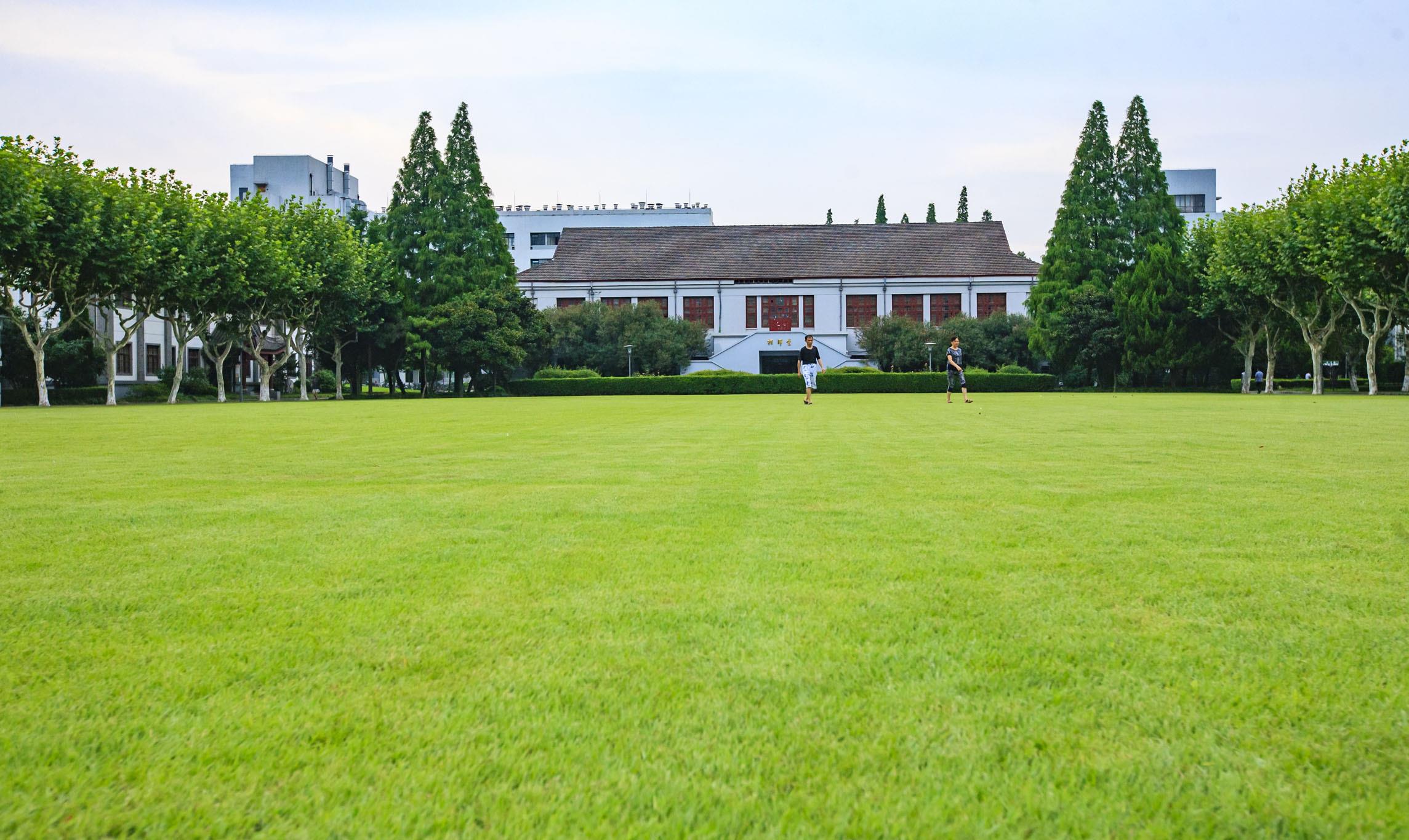 高校▲2020版本中国大学排位，百强大学数量北京江苏上海广东湖北领先