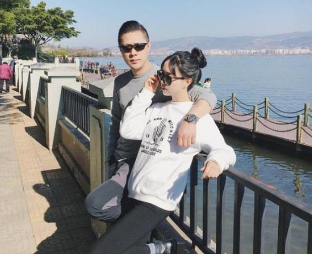 |“一眨眼就长大了”，女儿晒5到11岁与爸爸的合影，网友：我酸了