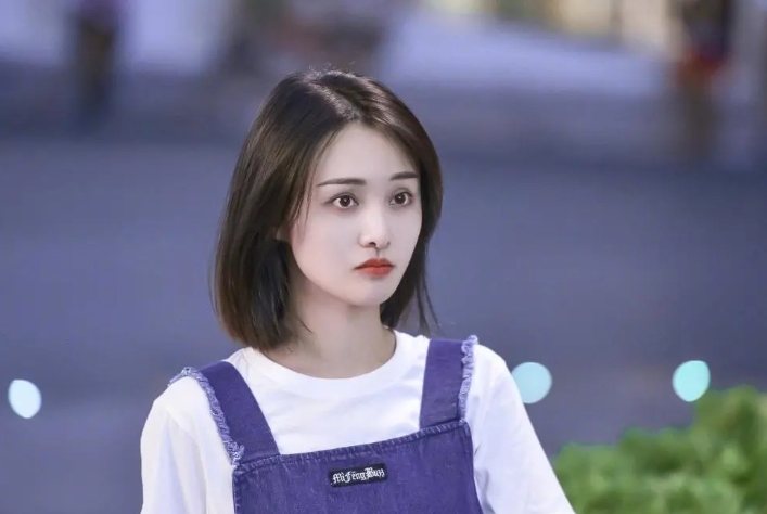 郑爽|郑爽回应：跟你们没关系，我没犯法是你们法盲，该忙啥忙啥吧