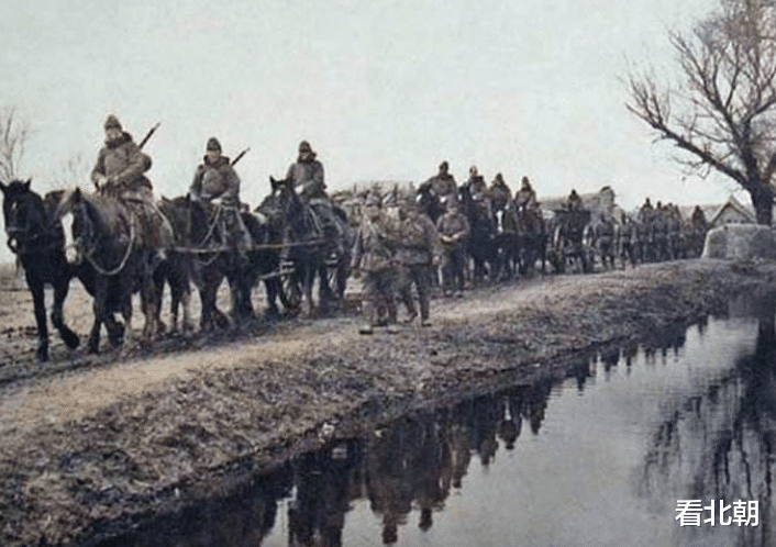 「八路军」伪军内讧能有多狠？借八路军的刀除掉友军，鬼子：中国的水太深