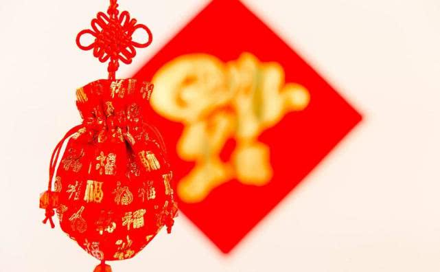 『生肖』农历五月总算告别霉运，3生肖生意好转，横财加身，人生欣欣向荣