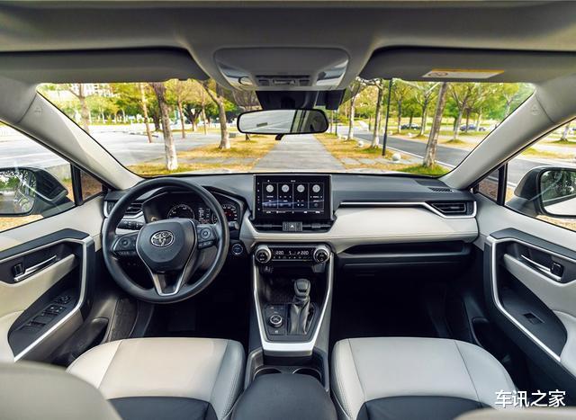 观致|丰田又成功了！安全超德系，操控直追宝马，上市狂甩5万辆！