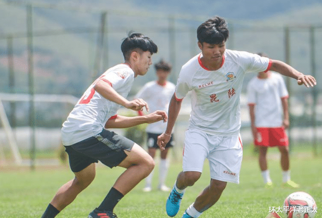 [国足]国足喷子惨遭打脸！19岁农村小伙梦想进国足，却倒在中乙弱旅训练课上