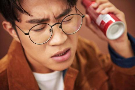 「」那个老实的同事抢了我职位：不怕翻脸的领导，就怕装老实的同事