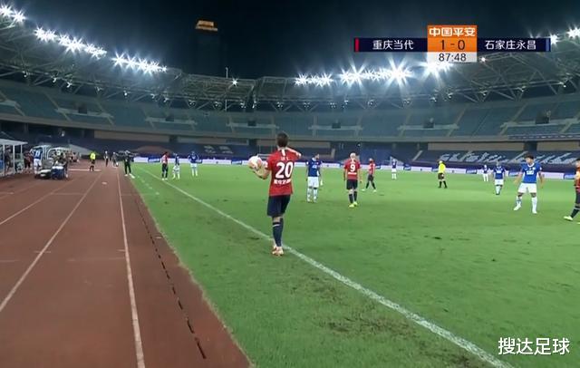中超|中超今夜再现奇葩一幕！31岁后卫花式拖时间，把解说员都骗了