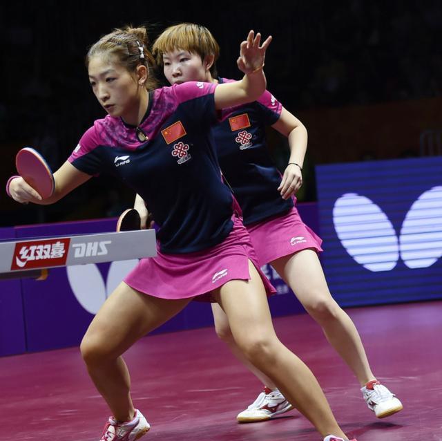 『奥拉迪波』刘诗雯训练引争议！男训练师给压“一字马”，网友：女训练师呢？