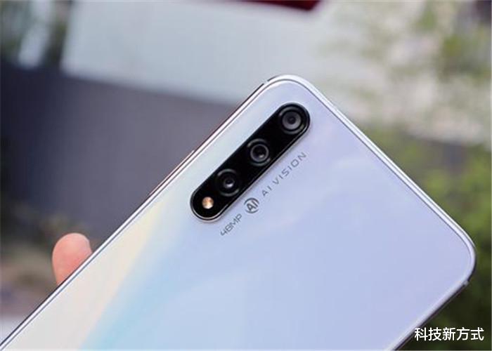 5g手机|被华为公认的“最强自拍手机”,刚满10个月就加速清仓,仅1469元!