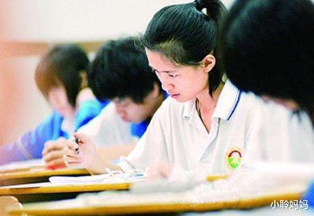 『考试』为什么高考总先考语文？资深班主任说出其中“猫腻”，网友：难怪