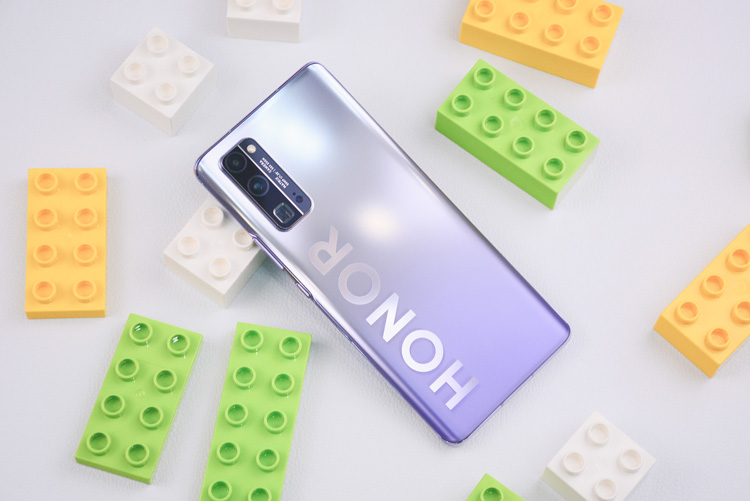 荣耀|荣耀彻底发飙,90Hz+麒麟990+双模5G+256GB,同价位无敌