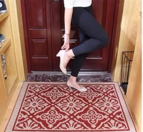 ：还在门口放传统的门垫吗？现在流行这么弄，美观又实用！