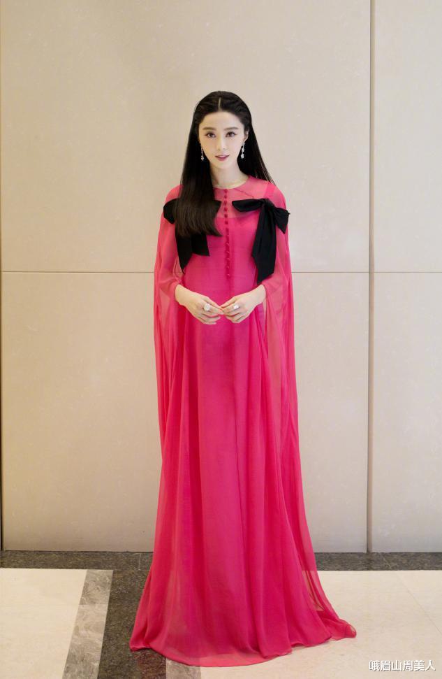 范冰冰|?范冰冰为复出也是拼了！画烟熏妆扎高马尾太撩人，气场简直无敌