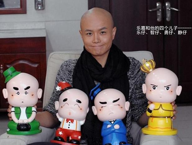 |乐嘉晒出自己住的房子，生活仿佛毫无追求，家里连家具也不多见