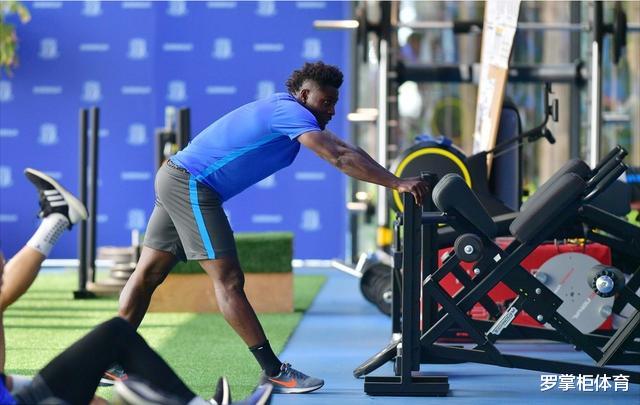 上海申花■大饱眼福！申花球迷好消息，球队敲定5月份三场队内比赛+全程直播