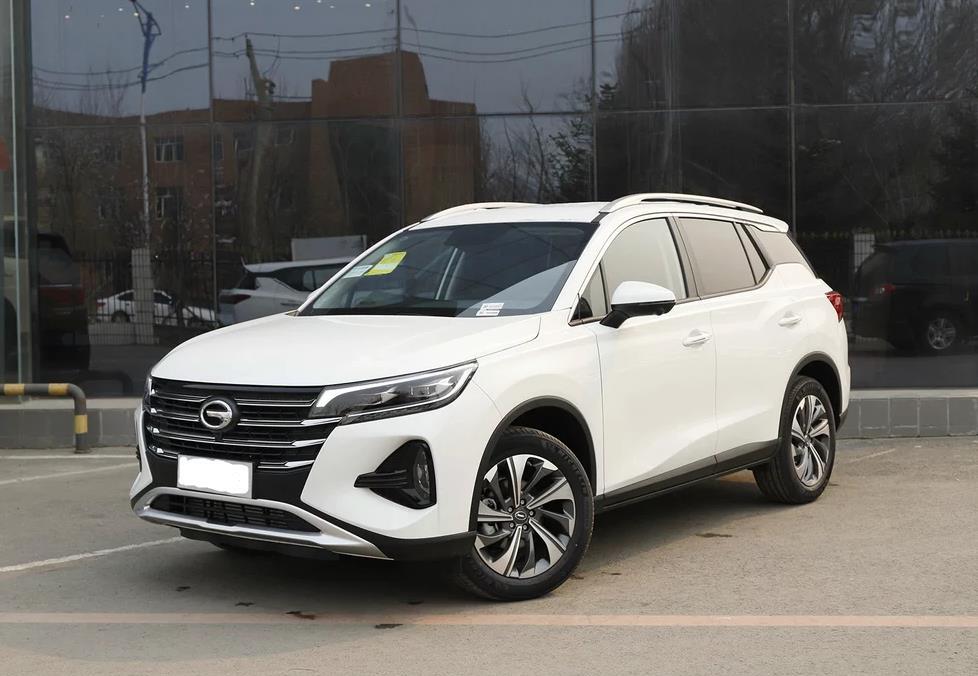 传祺GS4|传祺GS4和瑞虎7如何选？懂车人：经过比较差距一目了然