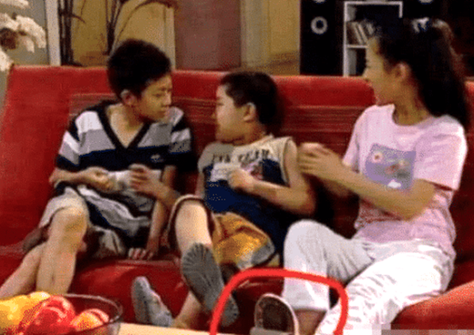 穿帮镜头|\笑出内伤\穿帮镜头，皇上衣服都敢偷工减料，导演你是不想红了？