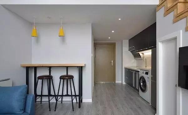 『』35平loft小公寓木地板上墙，烟花般灿烂的吊灯吸引目光！