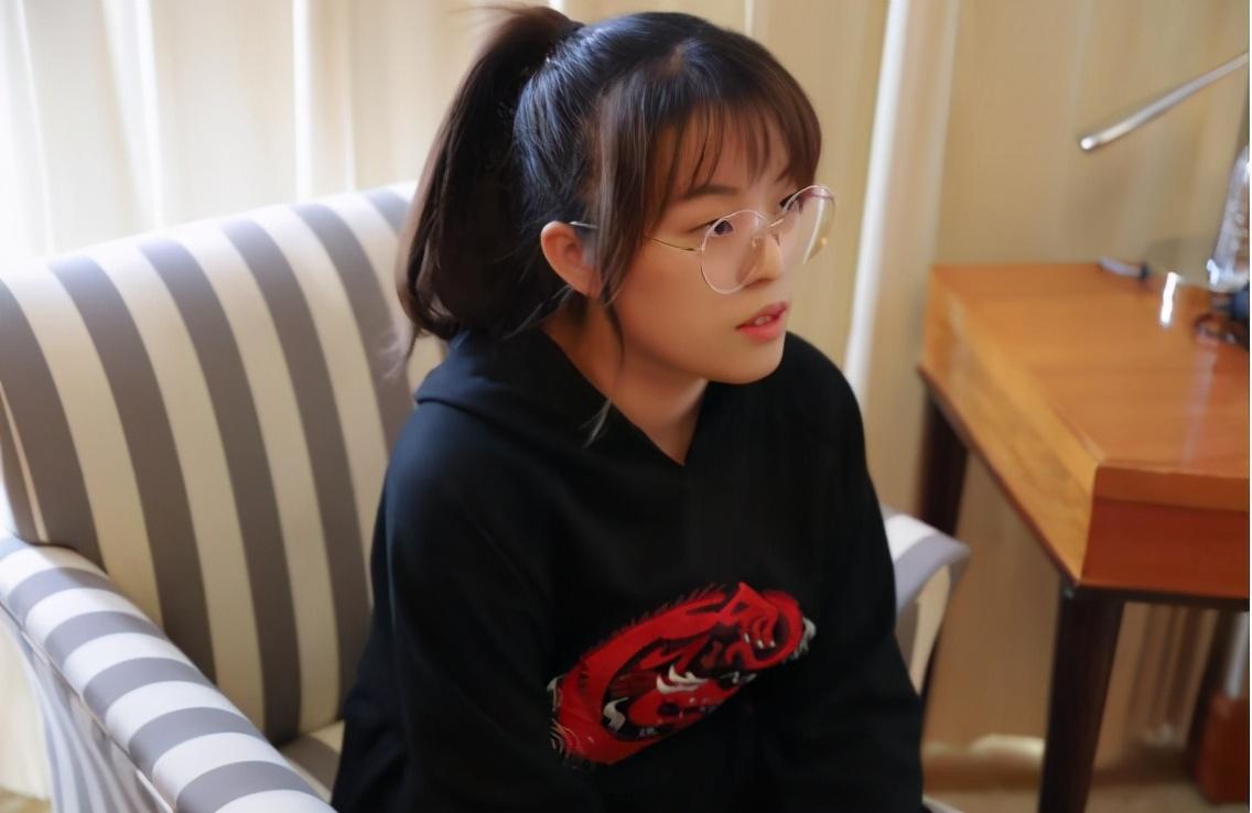 邢晗铭|她是《好声音》最惨冠军，夺冠一个月后无人问津，如今像变了个人