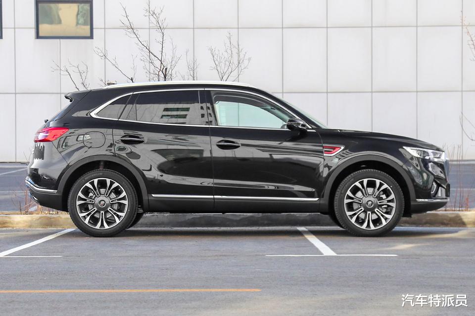 红旗hs5|红旗HS5销量又破纪录，18万拥有不输Q5L的综合表现，难怪卖得好