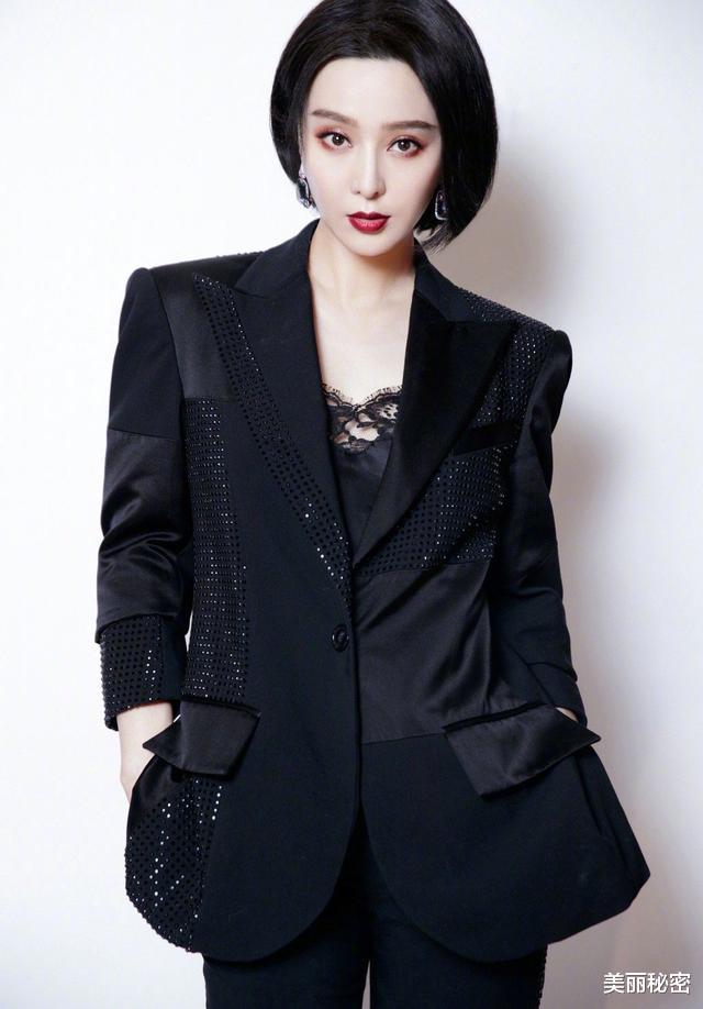 #西装#曾经的那个范爷回来了!短发西装内搭蕾丝吊带,颜值高果然任性!