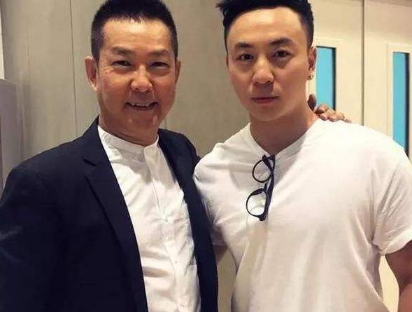 元彪|因\一颗痣\成名，曾给李小龙当替身，今成\无痣\青年认不出