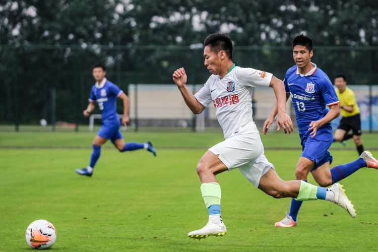 「山东鲁能」杨旭首秀头球破门,申花2: 1战胜青岛黄海,崔康熙打造极致双塔