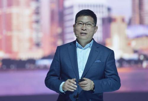 余承东|余承东谈全球化分工：中国也可以把苹果赶出去，但没有这样做