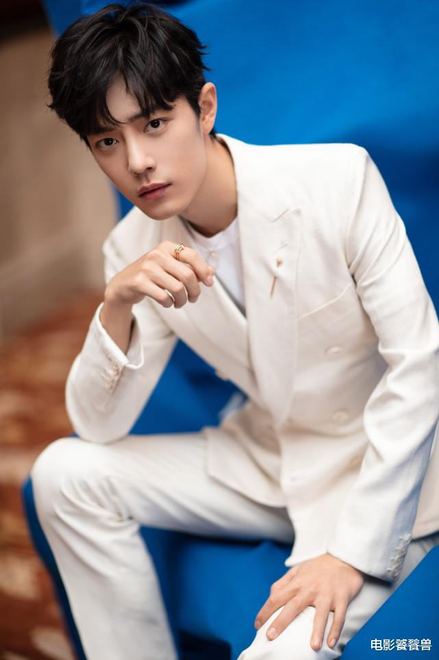 肖战|肖战新歌获吉尼斯纪录，成全球乐坛第一人，却遭金扫帚发起人反讽