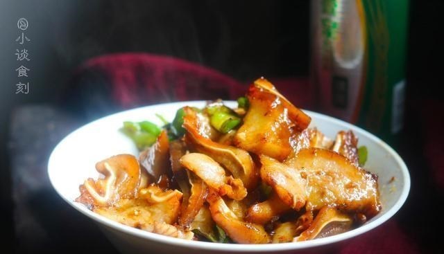 下酒菜：这下酒菜，老爸吃半辈子还没吃够，每次炒一盘，准能喝上1斤白酒