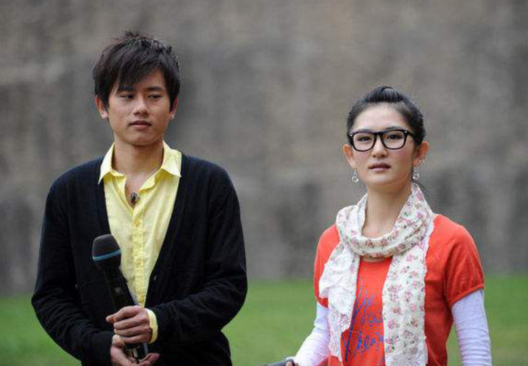 张杰|都知道谢娜的前任是刘烨，不知道张杰的前任却是她，你们都认识