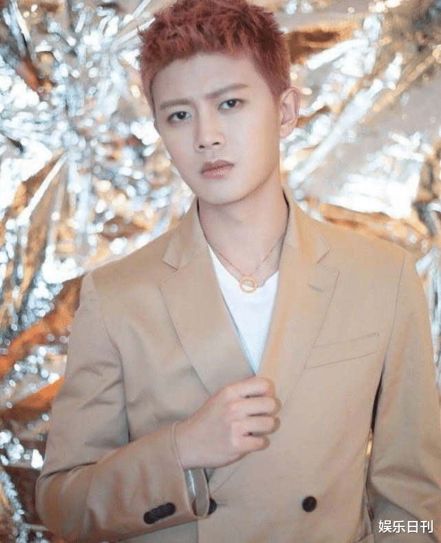 「任嘉伦」任嘉伦很少出演现代剧, 因为和古装颜值相差甚远