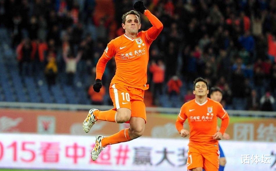 蒙蒂略■李霄鹏到底有多宠他！外援+当红国脚保驾护航，上一个还是蒙蒂略