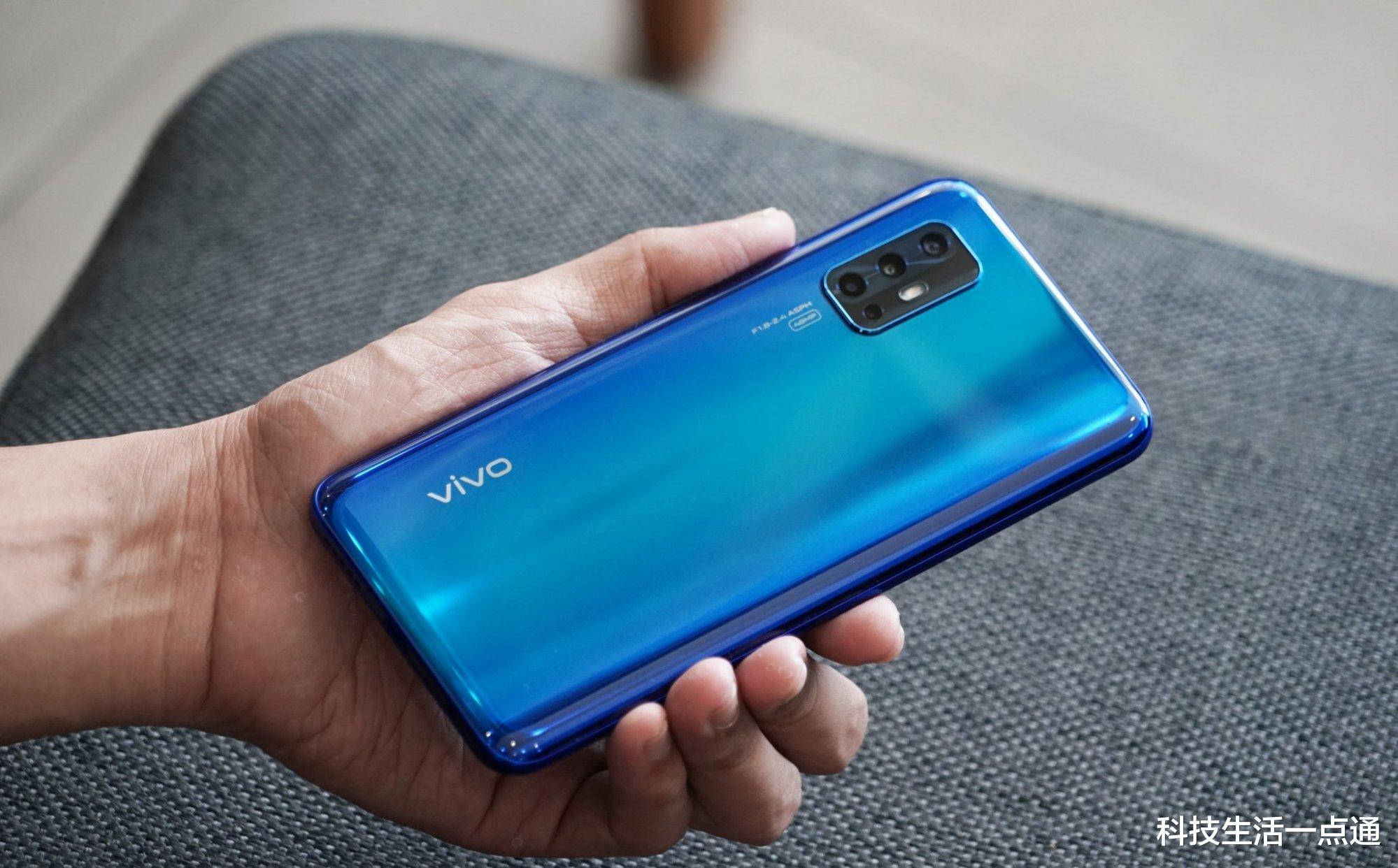 #vivo#总算是来了！vivo正式发布一款新机，8GB内存+前后6摄