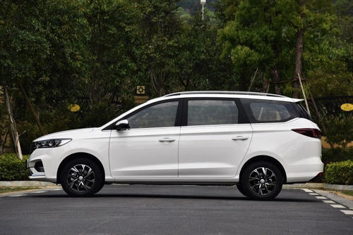 宝骏360|宝骏360跟五菱宏光S3哪个更好点?