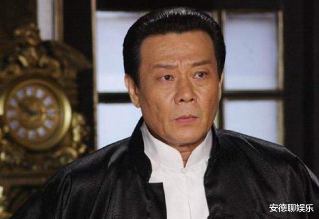 『寇世勋』66岁老戏骨，娶2个老婆住上下楼，儿子才貌双全不输父亲当年