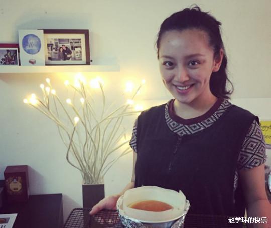 释小龙|释小龙曾为她着迷，之后却选择与黑人结婚，现在的颜值不言而喻！