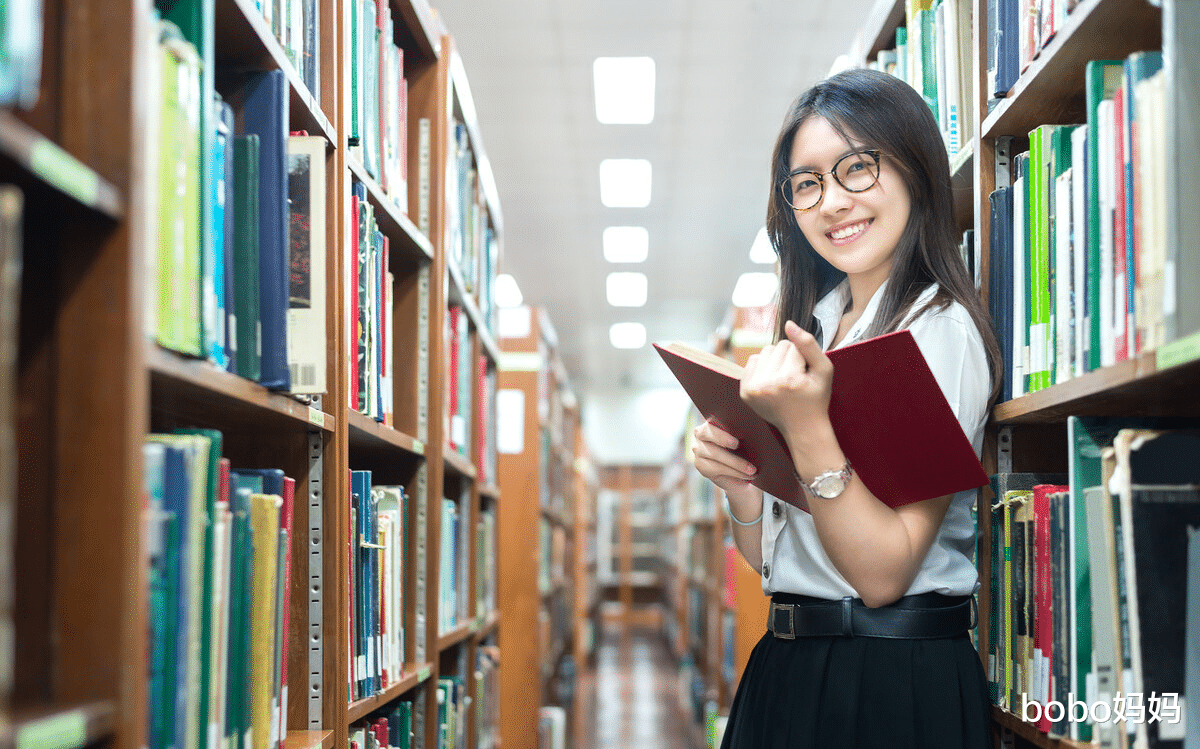 大学|大学里“最冷门”的专业，学生课堂上抽烟，网友：“太社会”了