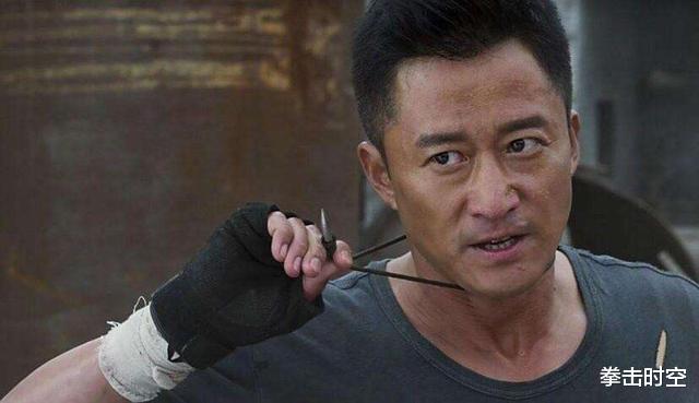 「吴京」现代李小龙炮轰吴京：你连小鲜肉都比不了，算什么百亿影帝