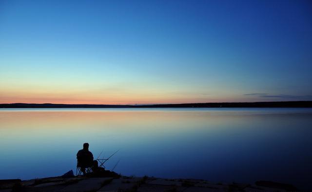 饵料|老铁跟我说，夏季夜钓比白天强，这几点足以说明---皇禾渔具