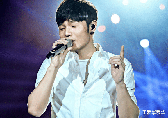 mv|李荣浩的这首歌简化歌词,用音乐直接表达情绪,喜欢他的尝试