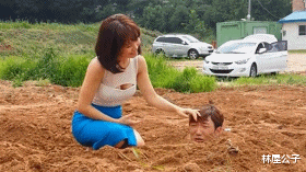 |“为何人类没能进化出可攻击性的器官？”其实是有的。