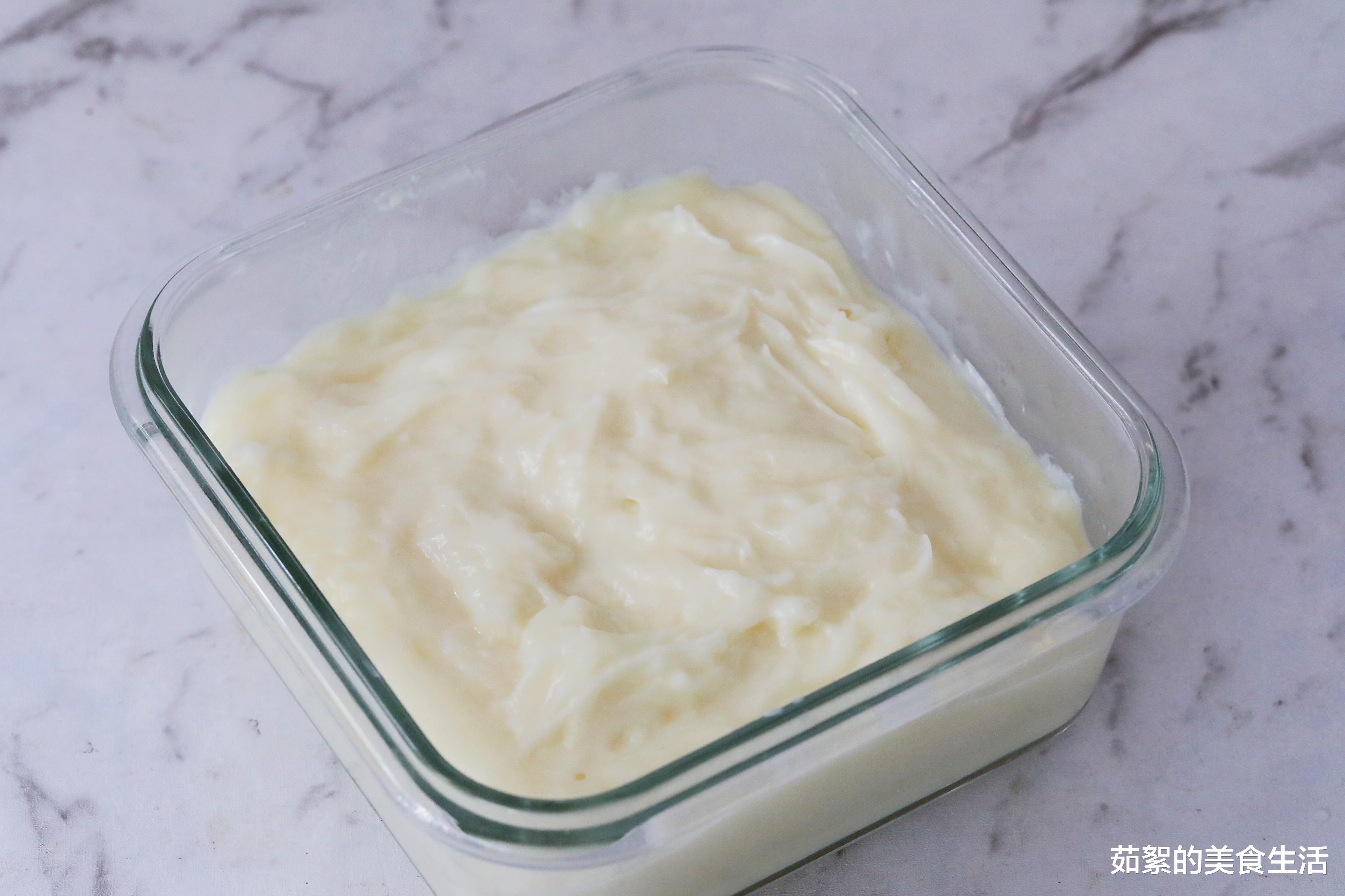 []可以嚼着吃的牛奶，不用烤箱，不用油炸，外酥里嫩，孩子特爱吃